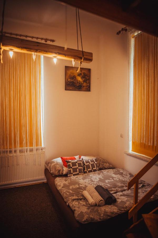 Nocleg W Krosnie Przy Kolejowej Krosno Dış mekan fotoğraf